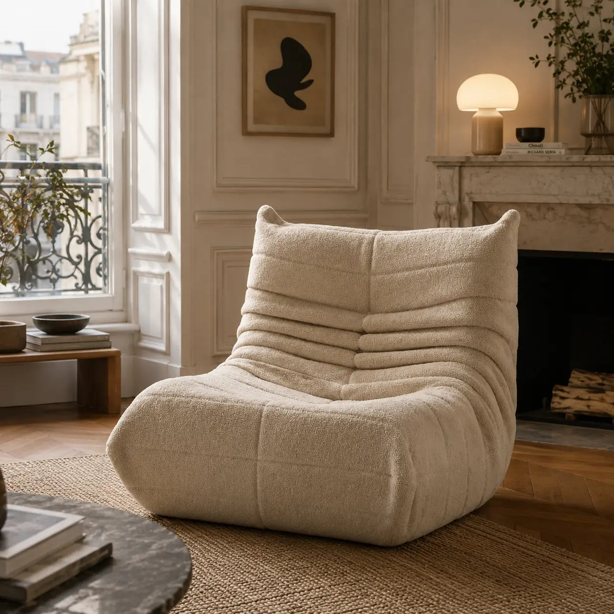 La pièce qu’on remarque en entrant dans le salon